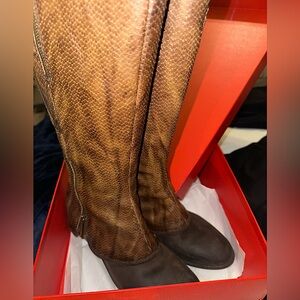 Donald Pliner Devi Boots